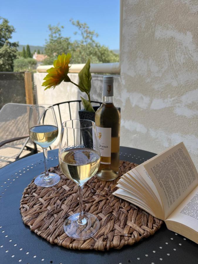 Appartement Entre Village Et Plages. Saint-Cyr-sur-Mer Zewnętrze zdjęcie