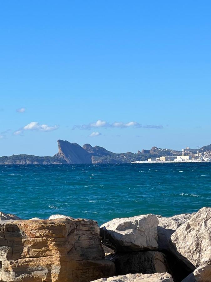Appartement Entre Village Et Plages. Saint-Cyr-sur-Mer Zewnętrze zdjęcie